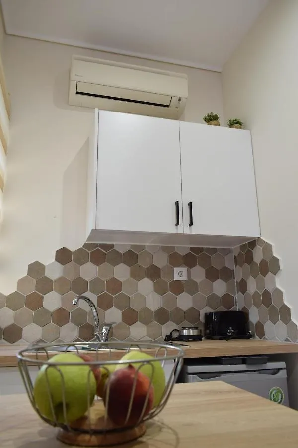 Alimar Apartment アルゴストリオン