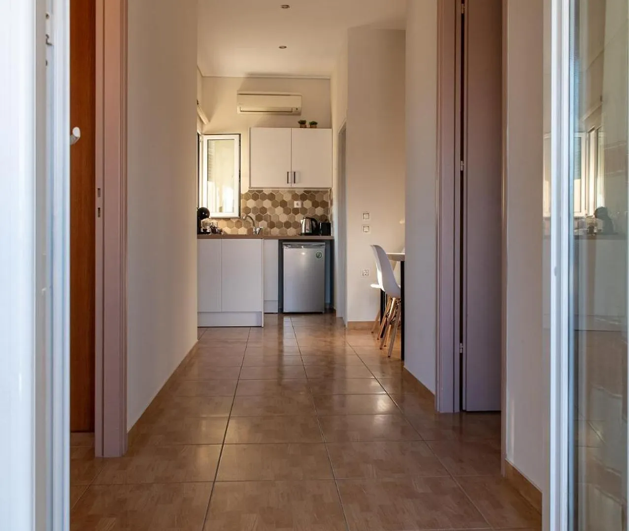 別荘 Alimar Apartment アルゴストリオン